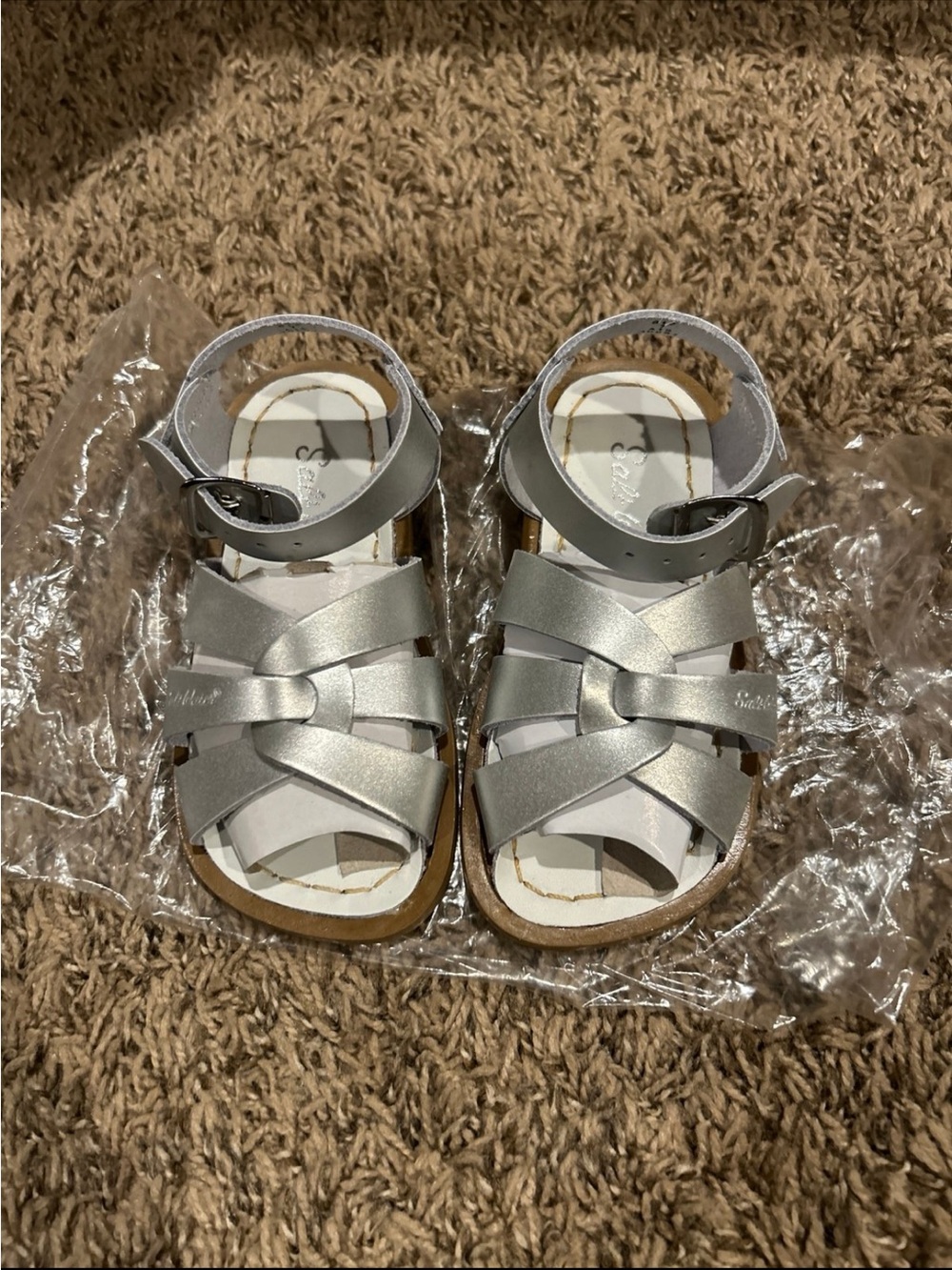 New girls salt water silver sandals